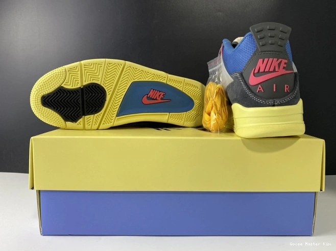 DC9533-001 NOIR 4 RETRO JORDAN UNION OFF AIR 0530